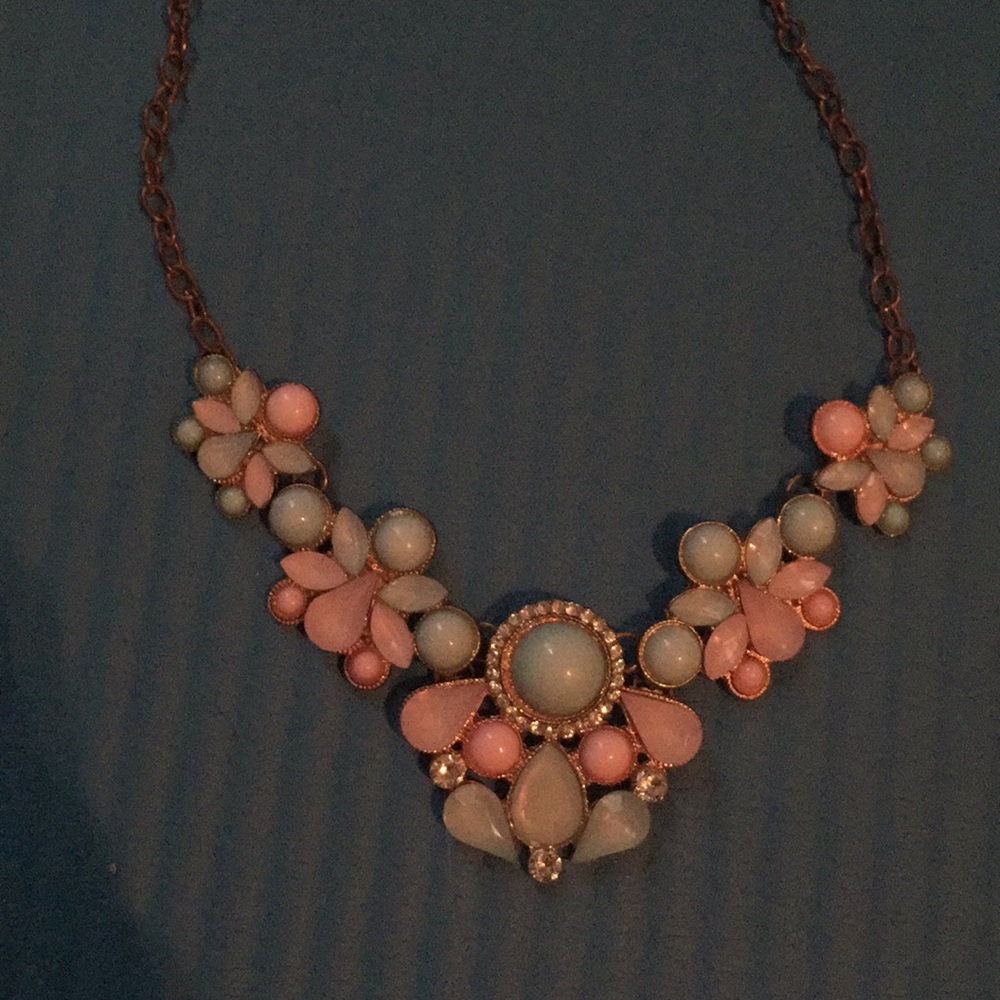 Spring time necklace - Picture 5 of 5